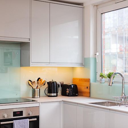 Spacious Central 3 Bedroom Apartment In Old Street ลอนดอน ภายนอก รูปภาพ