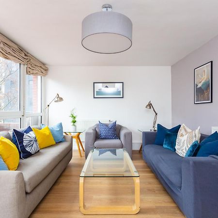 Spacious Central 3 Bedroom Apartment In Old Street ลอนดอน ภายนอก รูปภาพ